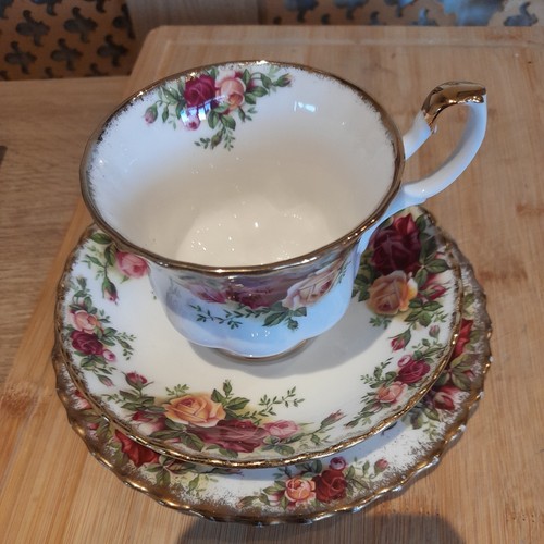 Royal albert old country roses - old,