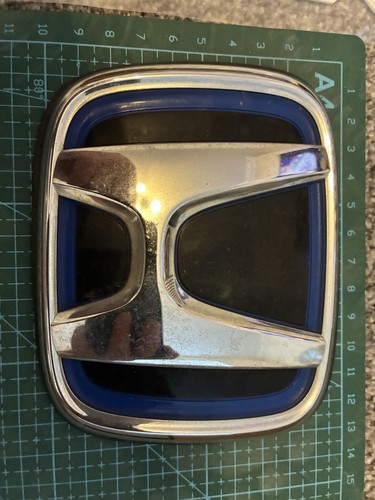 Honda crv front grille - honda,