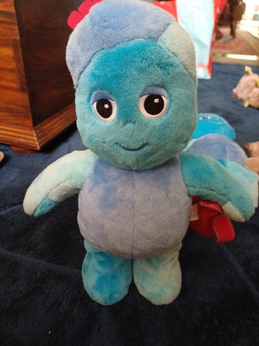 Iggle piggle standing toy - standing,