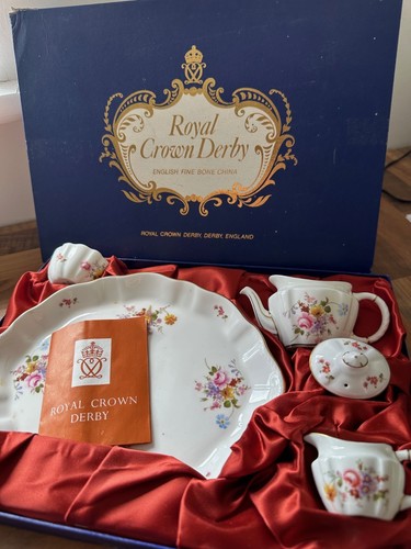 Royal crown derby posies - crown,