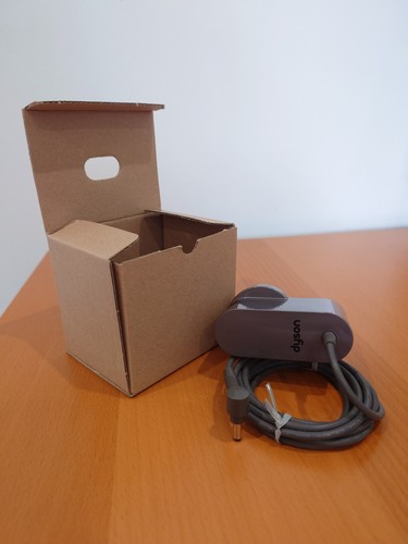 Genuine dyson battery charger - dyson,