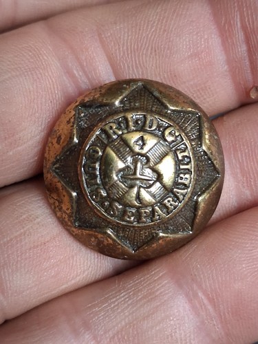Irish army button 4th royal - button,
