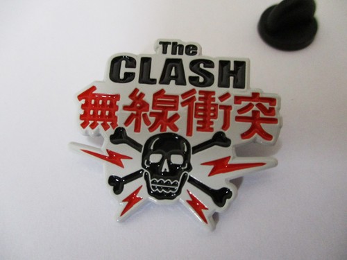 The clash metal badge enamel - clash,