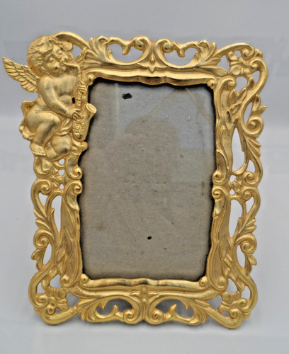 Ornate gold tone metal - ornate,