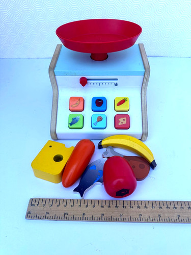 Wooden role play shop - role,