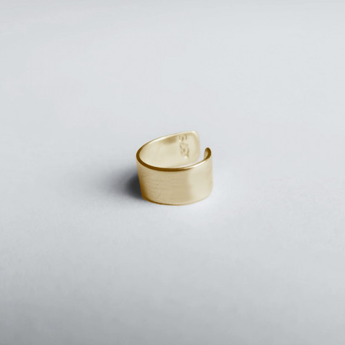 Ear cuff 9ct yellow gold - ear,