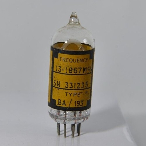 Quartz standard crystal radio - quartz,