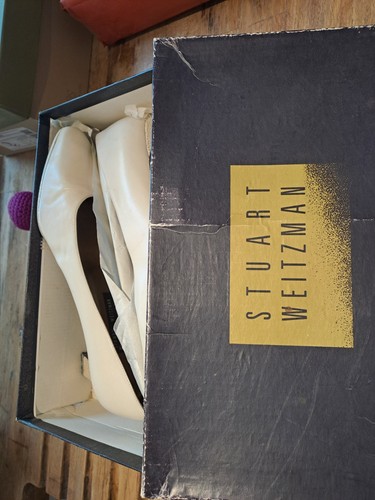 Russell bromley stuart - &,