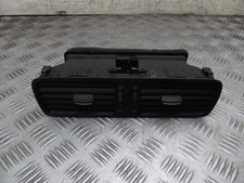 Volkswagen Passat Centre Front