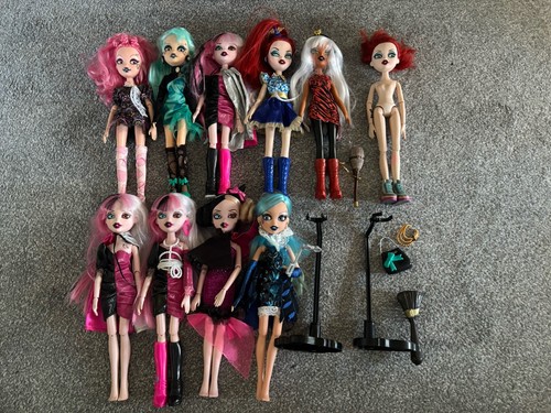 Bratzillaz doll bundle - bundle, and