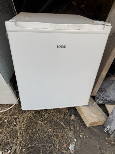 Logik ltf33w23 mini freezer - freezer,