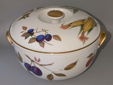 Large Round Royal Worcester
