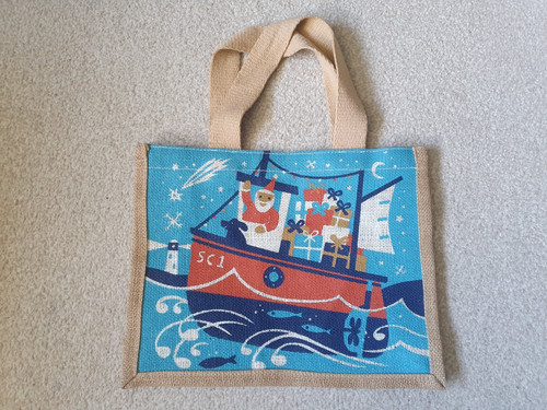 Santa boat reusable - on, small