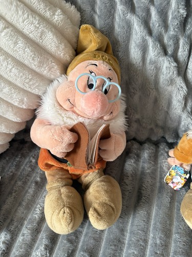 Disney store exclusive snow - store,
