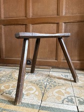 Elm and Beech Early 19th Century Cutlers or Milking Stool, 3 Legs, 39.5cm seat