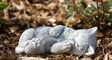 Stone figure cat Minka sleeping garden figure decoration cast stone frost-proof weatherproof