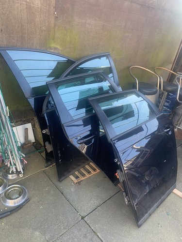 Passat estate black - b7, doors