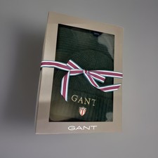 GANT Beanie Hat & Scarf Gift