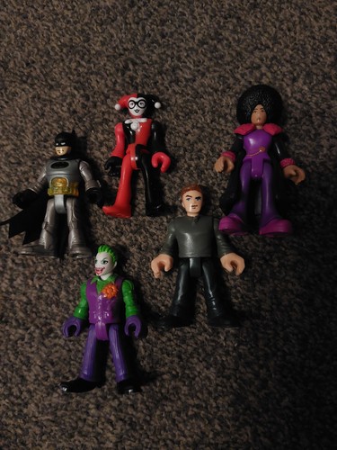 Imaginext figure bundle - bundle, x5