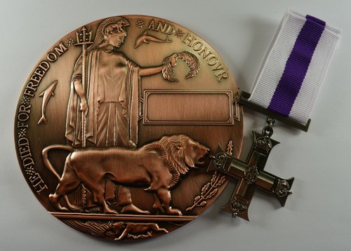 Full size bronze - war, 1