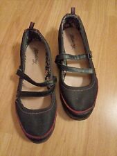 Ladies Flat Black Strappy