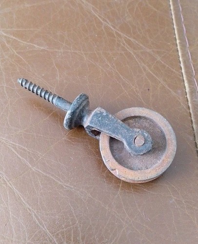 Vintage metal iron single - metal,
