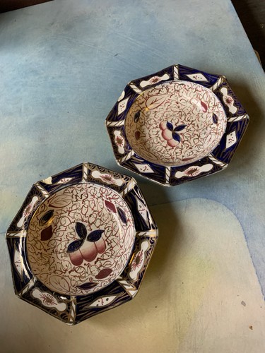 Pair antique arthur wood - (2),