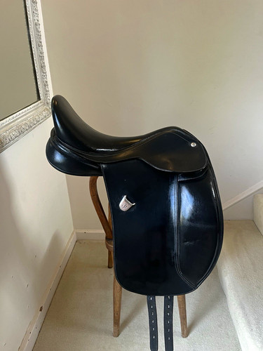 Bates pony dressage saddle - dressage,