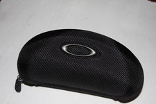 OAKLEY Vault Semi hard case