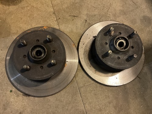 Bmw 1602 front hubs - 1602, with