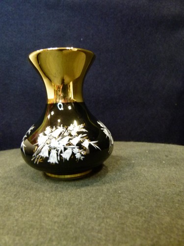Prinknash pottery small vase - prinknash,