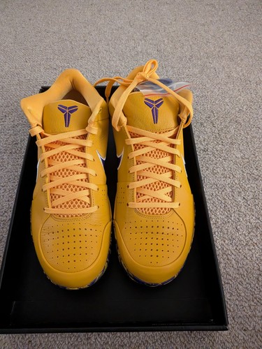 Size kobe protro - 10, 4
