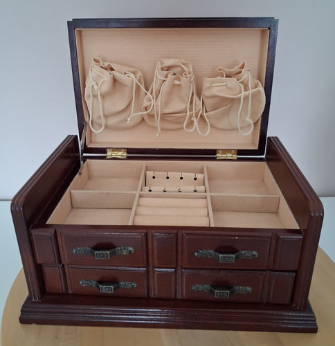 Mele wooden jewellery box with - wooden,