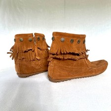 Minnetonka Women's Double Fringe Boots , Tan, Size 7