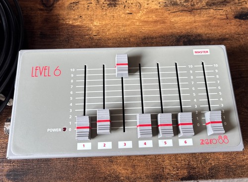 Zero level lighting desk - 6,