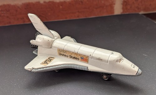 Matchbox nasa space shuttle - matchbox,
