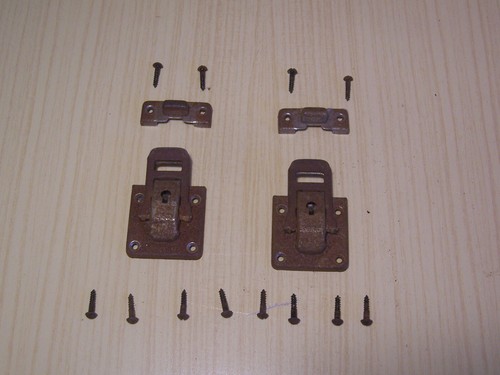 Record player large lid clasps - record,