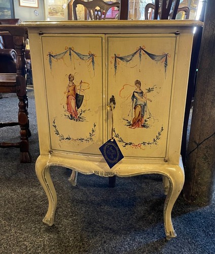 Beautifully hand painted - beautifully,
