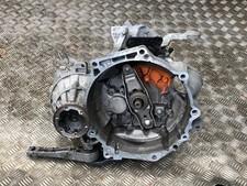 VW TOURAN 2011 1.6 TDI 6 SPEED