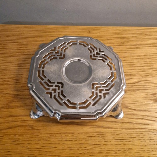 Trivet art deco crusader - trivet,