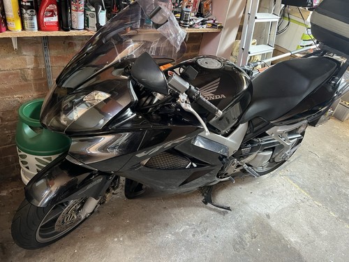 Honda vfr 800 - vtec, only