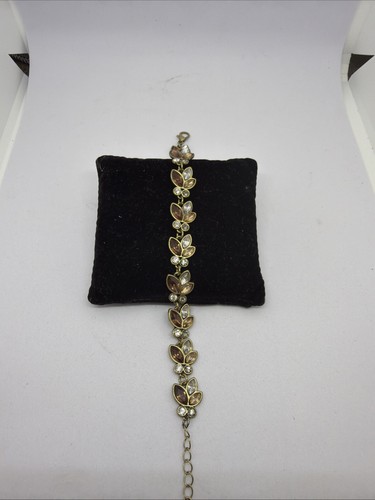 Antique gold tone leaf - gold,