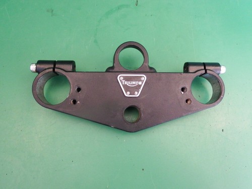 Triumph top yoke - top,