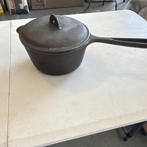 Vintage quart cast - 2-quart, iron