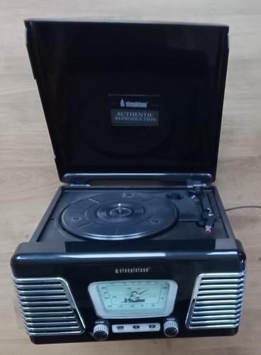 Steepletone record player and - steepletone,