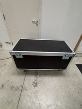 NEW LARGE TRUNK FLIGHT CASE ON