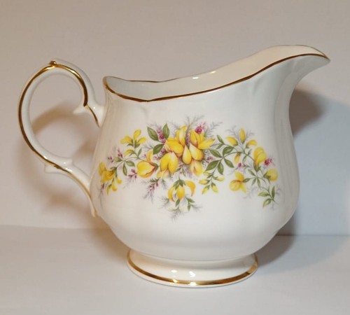 Vintage duchess laburnum milk - laburnum,