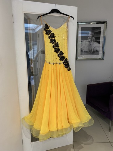 Golden yellow ballroom - yellow,