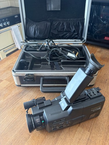 Panasonic mc30 vhs c - panasonic, nv-mc30