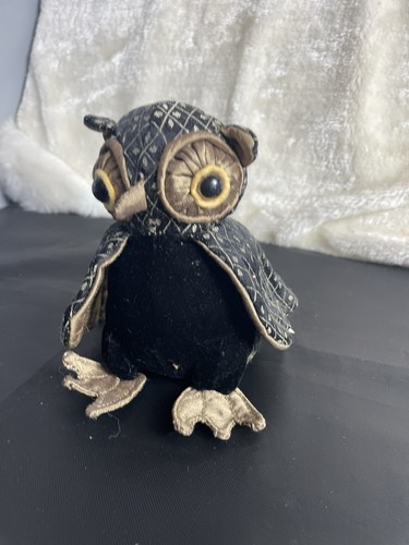 Dora designs owl paperweight - dora,